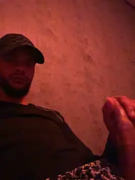 Snapshot of Lionayowe chatting on 03-12-26, 10:16 Lionayowe online show from 03-12-26, 10:16