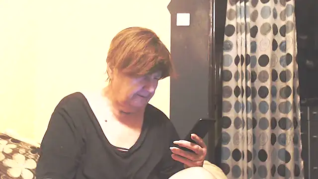 Snapshot of MioritaHard chatting on 01-11-26, 08:58 MioritaHard online show from 01-11-26, 08:58