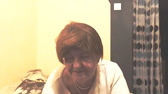 Snapshot of MioritaHard chatting on 01-13-26, 09:42 MioritaHard online show from 01-13-26, 09:42