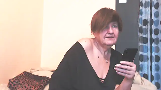 Snapshot of MioritaHard chatting on 02-25-26, 01:10 MioritaHard online show from 02-25-26, 01:10