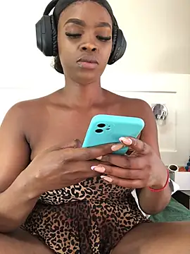 LuciousLips96 online show from 02-27-25, 09:32