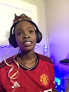 LuciousLips96 online show from 10-19-25, 06:08