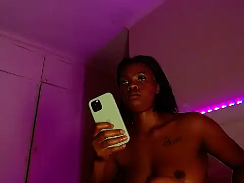 LuciousLips96 online show from 05-11-26, 04:04