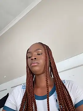 LuciousLips96 online show from 06-21-26, 08:39