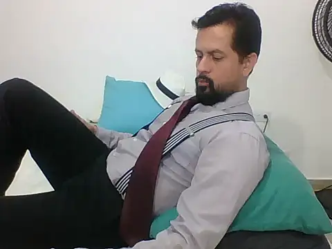 Snapshot of TRIISTAN_KING10 chatting on 12-03-24, 08:06 TRIISTAN KING10 online show from 12-03-24, 08:06