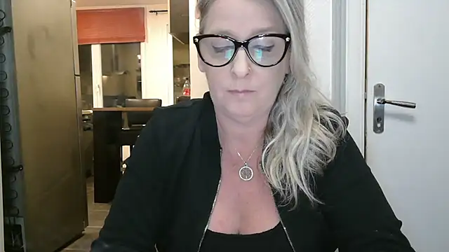 lilie69 online show from 01-05-26, 06:00