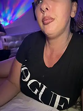 TiffanyRoxx online show from 04-01-26, 06:27