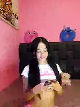 Snapshot of secretgreisy_ chatting on 12-11-24, 03:26 secretgreisy online show from 12-11-24, 03:26