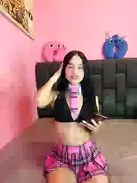 Snapshot of secretgreisy_ chatting on 12-15-24, 08:36 secretgreisy online show from 12-15-24, 08:36