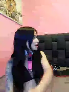 Snapshot of secretgreisy_ chatting on 12-16-24, 06:43 secretgreisy online show from 12-16-24, 06:43