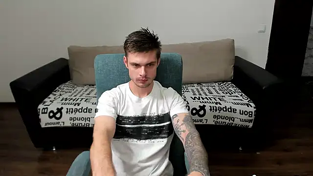 maks wolfis online show from 12-18-24, 03:47