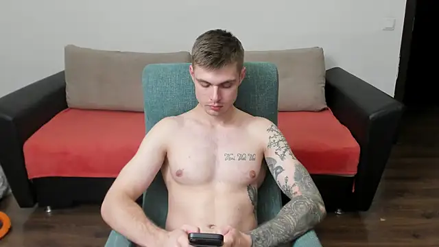 maks wolfis online show from 02-06-25, 06:35