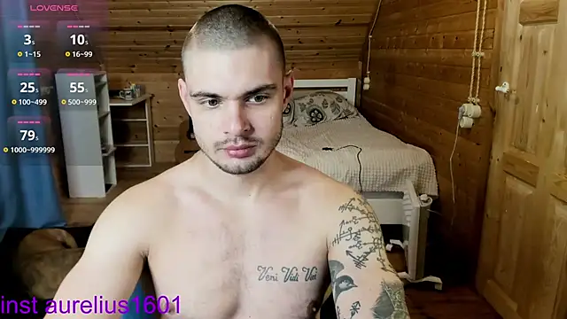 maks wolfis online show from 10-17-25, 11:02