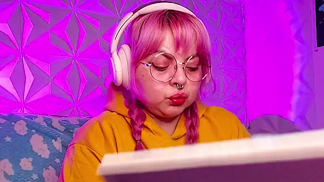 Satyn doll online show from 02-18-26, 12:39