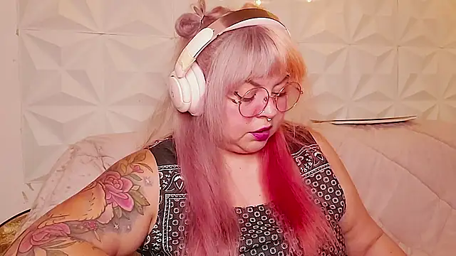 Satyn doll online show from 07-29-26, 11:47