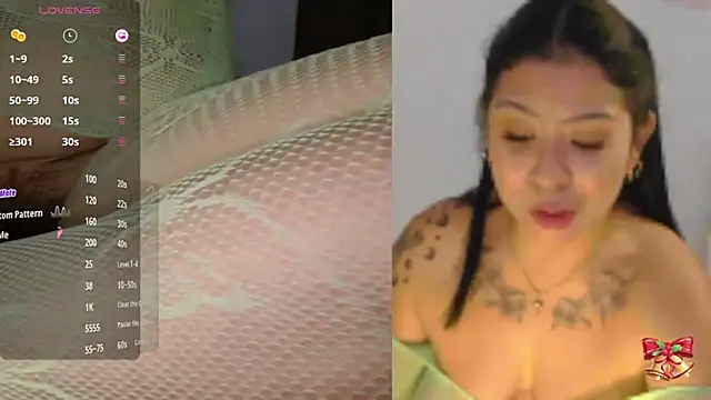 Snapshot of little_susie chatting on 12-16-25, 10:20 little susie online show from 12-16-25, 10:20