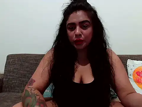 indianishkq7 online show from 10-14-25, 04:08