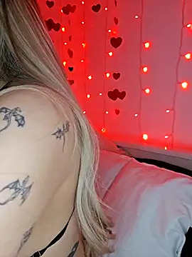 Snapshot of LilyOrion chatting on 02-26-25, 04:47 LilyOrion online show from 02-26-25, 04:47