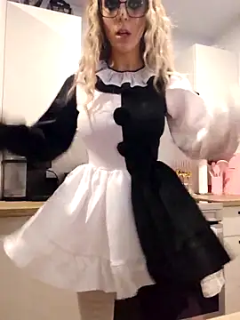 Snapshot of LilyOrion chatting on 11-01-25, 12:12 LilyOrion online show from 11-01-25, 12:12