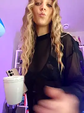 Snapshot of LilyOrion chatting on 11-24-25, 07:24 LilyOrion online show from 11-24-25, 07:24