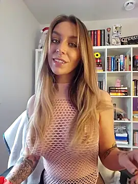 Snapshot of LilyOrion chatting on 01-08-26, 07:16 LilyOrion online show from 01-08-26, 07:16