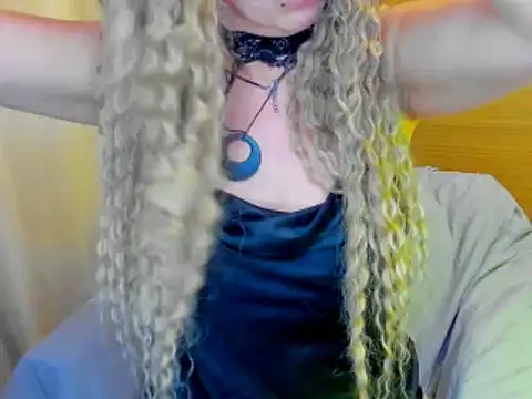 Snapshot of Ruda1919 chatting on 03-02-26, 12:35 Ruda1919 online show from 03-02-26, 12:35