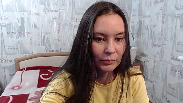 Snapshot of GinaQSoul chatting on 12-10-24, 10:06 GinaQSoul online show from 12-10-24, 10:06