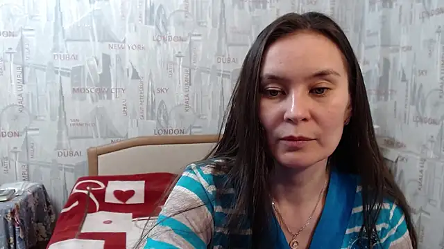 Snapshot of GinaQSoul chatting on 12-16-24, 04:27 GinaQSoul online show from 12-16-24, 04:27