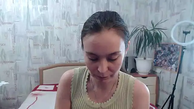Snapshot of GinaQSoul chatting on 03-21-25, 06:38 GinaQSoul online show from 03-21-25, 06:38