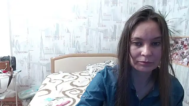 Snapshot of GinaQSoul chatting on 10-12-25, 03:44 GinaQSoul online show from 10-12-25, 03:44
