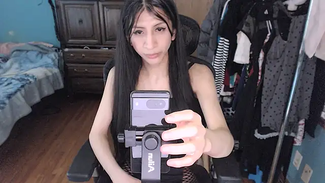 Snapshot of ArisaSkyTS chatting on 01-12-25, 05:33 ArisaSkyTS online show from 01-12-25, 05:33