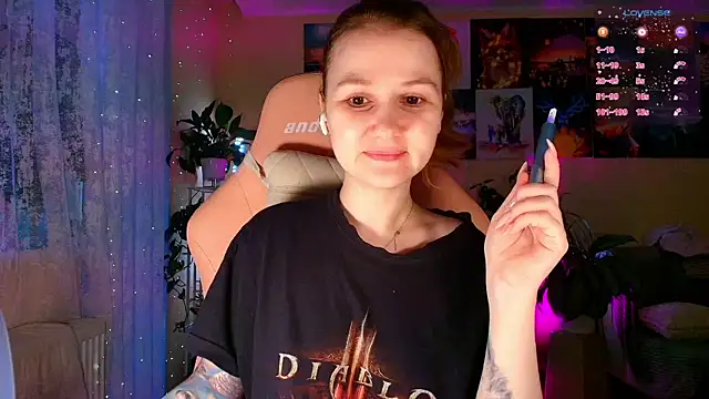 GoodWitch  online show from 12-18-25, 07:25