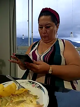 Brenda Berck  online show from 11-16-25, 10:26