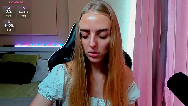 Snapshot of Jam_cream chatting on 11-04-25, 08:46 Jam cream online show from 11-04-25, 08:46