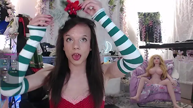 Snapshot of xxhayleemariexx chatting on 12-23-24, 02:13 xxhayleemariexx online show from 12-23-24, 02:13