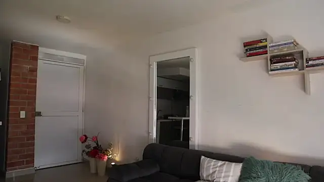  Vahos  online show from 11-29-25, 05:16