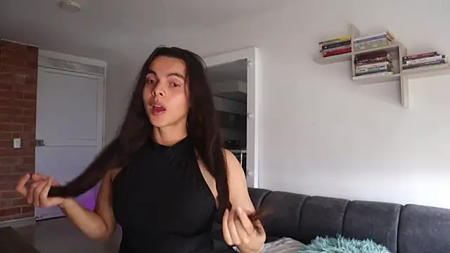 Snapshot of _Vahos_ chatting on 02-03-26, 08:03 Vahos online show from 02-03-26, 08:03