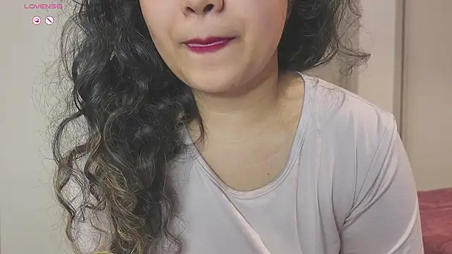 Snapshot of _neesha_414_ chatting on 07-03-26, 10:10 neesha 414 online show from 07-03-26, 10:10