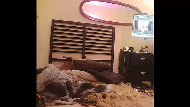 Snapshot of Mikela_Alexa chatting on 03-05-25, 10:43 Mikela Alexa online show from 03-05-25, 10:43