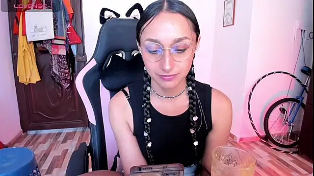 adrena 10 online show from 04-27-26, 04:27