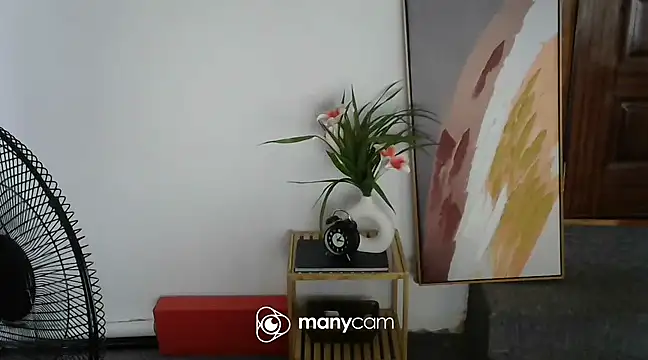 Snapshot of missytrig chatting on 02-21-25, 12:06 missytrig online show from 02-21-25, 12:06