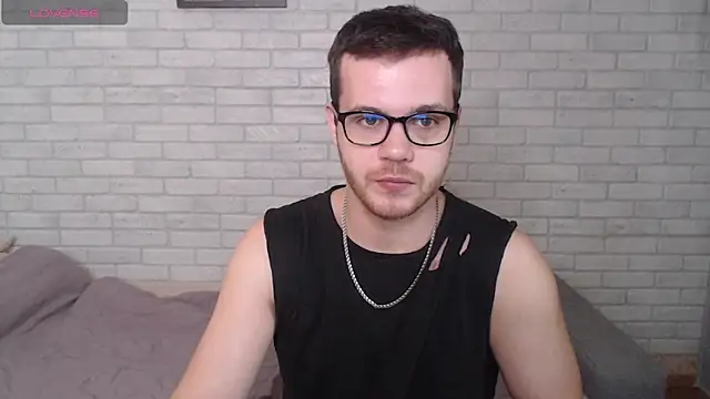 Snapshot of Alexxx_horny chatting on 05-07-26, 10:53 Alexxx horny online show from 05-07-26, 10:53
