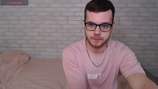 Snapshot of Alexxx_horny chatting on 05-31-26, 07:59 Alexxx horny online show from 05-31-26, 07:59