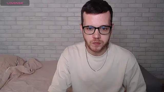 Snapshot of Alexxx_horny chatting on 05-31-26, 07:04 Alexxx horny online show from 05-31-26, 07:04