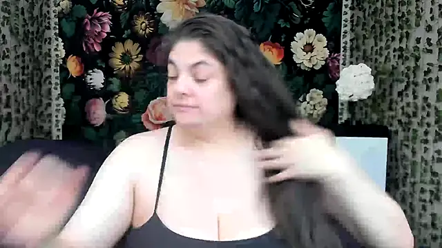 Snapshot of Exotic-Melons chatting on 12-15-24, 11:31 Exotic-Melons online show from 12-15-24, 11:31