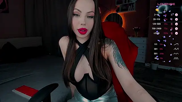 Snapshot of juli_jam chatting on 03-14-25, 07:44 juli jam online show from 03-14-25, 07:44