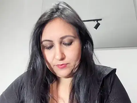 foxy-porn1 online show from 06-01-26, 09:49
