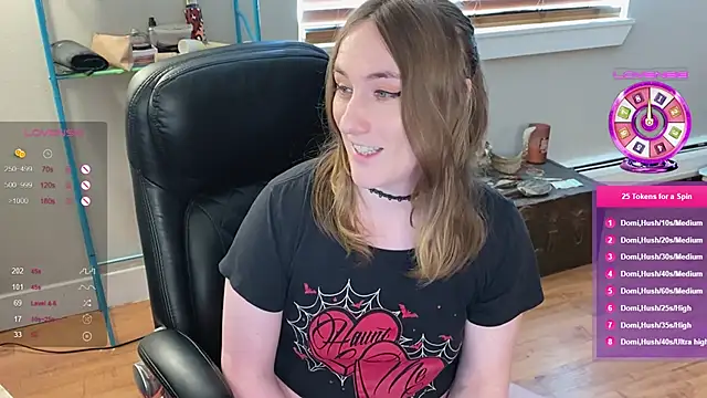 luluvaladon online show from 02-24-25, 08:25