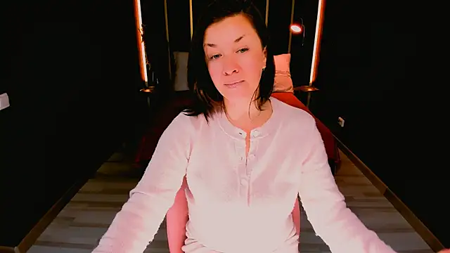 Snapshot of AnaMills chatting on 01-15-26, 10:42 AnaMills online show from 01-15-26, 10:42