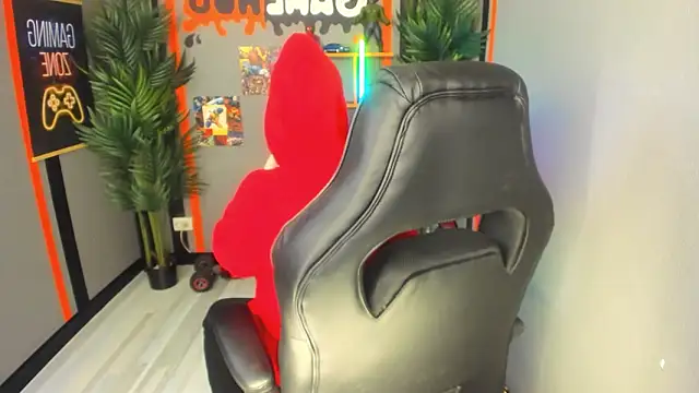 Snapshot of AnaMills chatting on 02-09-26, 10:08 AnaMills online show from 02-09-26, 10:08